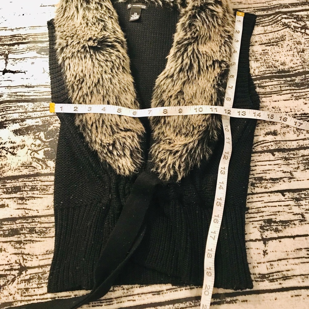 Fun Sweater Vest - Picture 5 of 8